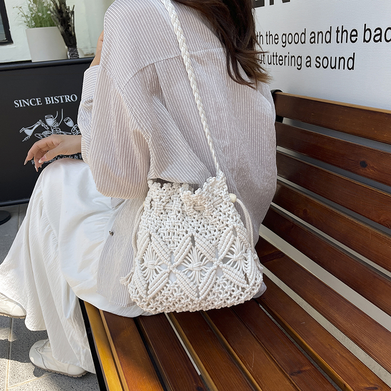 LEFTSIDE Weave Small Shoulder  - огляд і ціна Crochet Bag Raffia